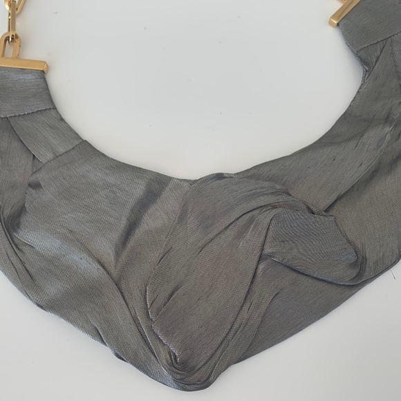 Louis Vuitton Silk necklace.RARE - Picture 7 of 12
